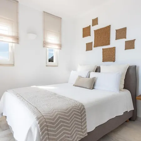 Vathi Bleu Private *