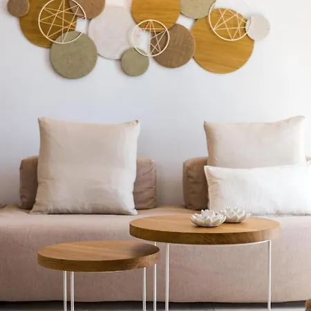 Vathi Bleu Private *