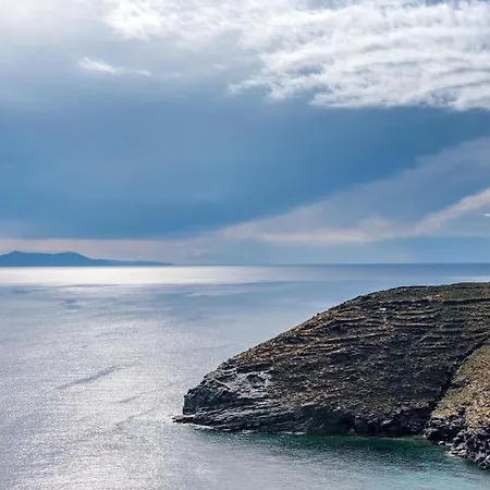 فيلة Vathi Bleu Private Pánormos