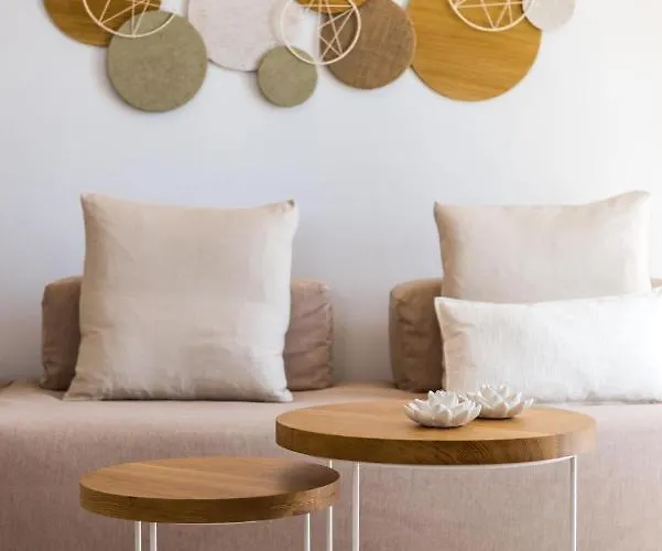 Vathi Bleu Private *